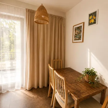 Aniolki Close To The Oldtown And Gumed Hospital